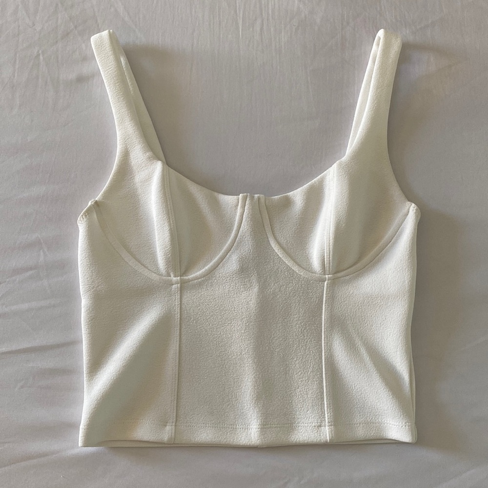White tank